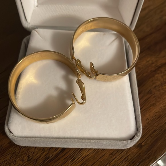 Vintage clip earrings - Picture 5 of 7